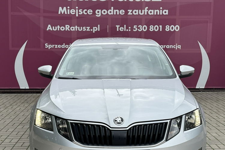 Skoda Octavia R E Z E R W A C J A zdjęcie 2