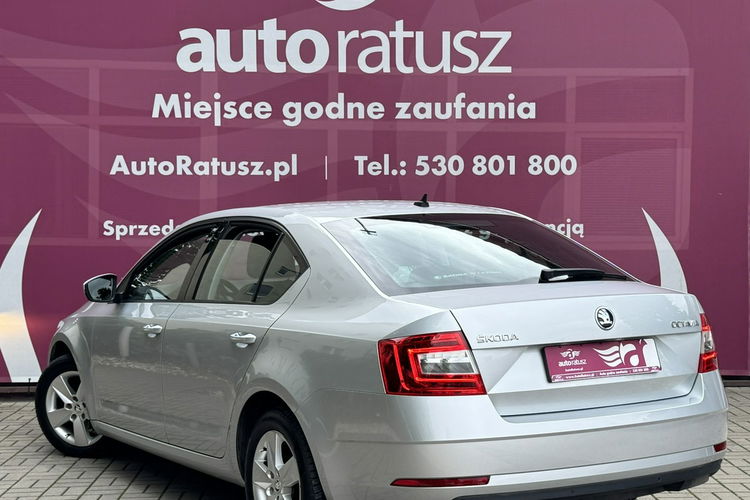 Skoda Octavia R E Z E R W A C J A zdjęcie 6