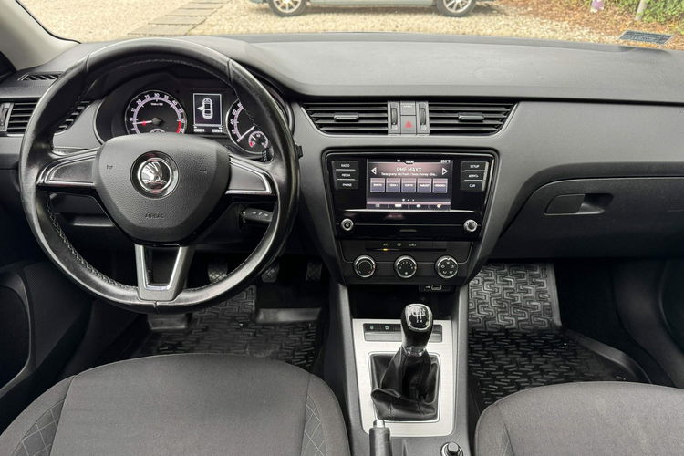 Skoda Octavia R E Z E R W A C J A zdjęcie 7
