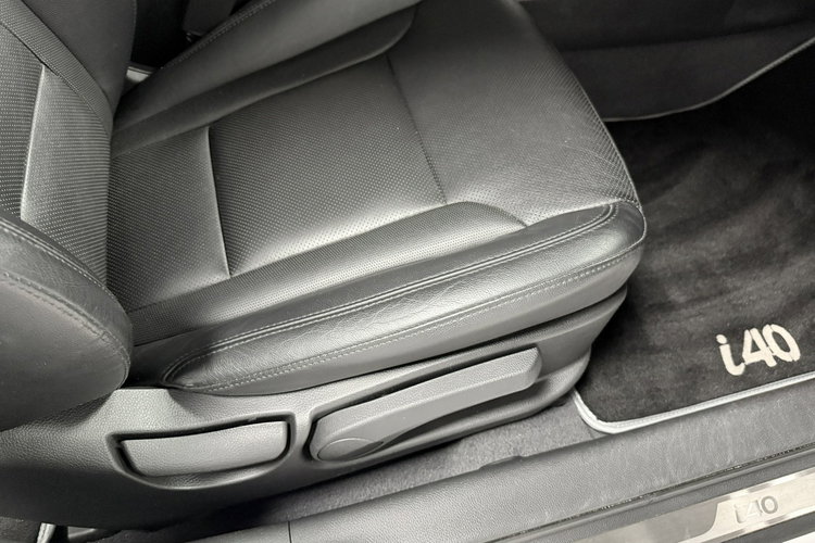 Hyundai i40 1.7CRDi136KM PREMIUM+Nav BiXenon Skóry Alu KeyLessGo LED Dzienne zdjęcie 20