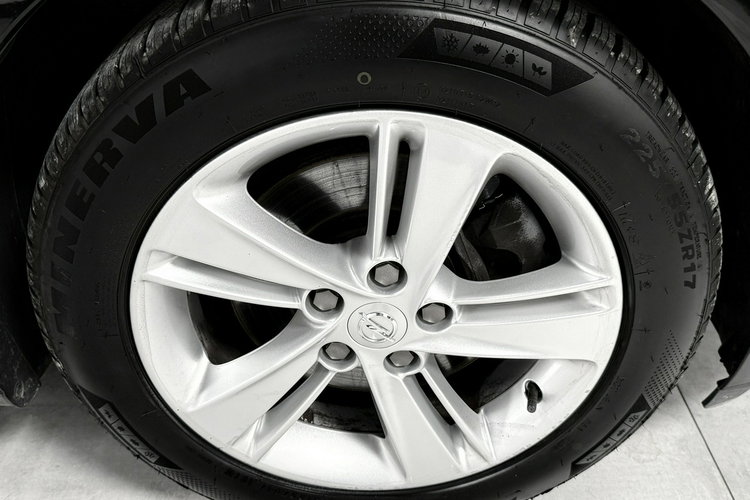 Opel Insignia 2.0 CDTi 170PS SportsTourer Dynamic Matrix Navi Skóry Panorama zdjęcie 10