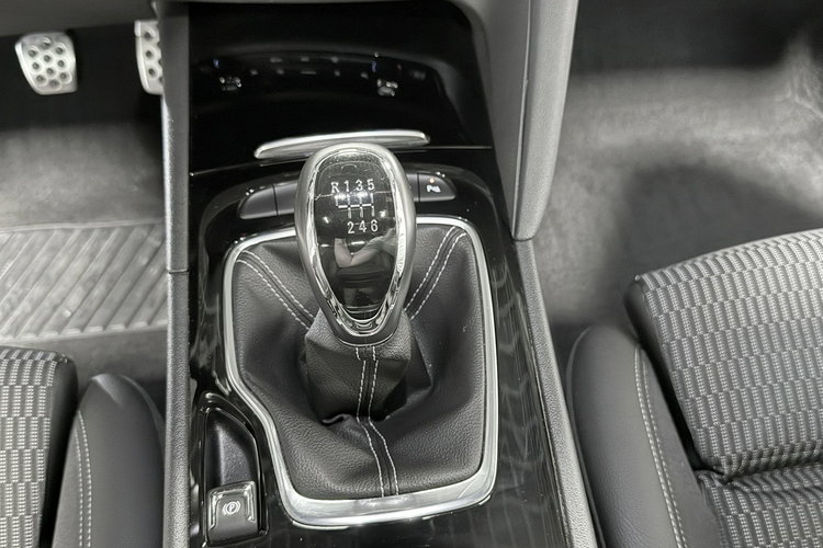 Opel Insignia 2.0 CDTi 170PS SportsTourer Dynamic Matrix Navi Skóry Panorama zdjęcie 23