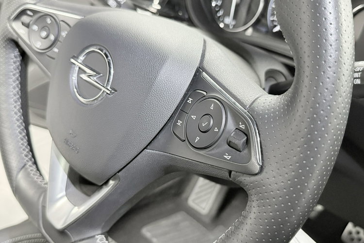 Opel Insignia 2.0 CDTi 170PS SportsTourer Dynamic Matrix Navi Skóry Panorama zdjęcie 31