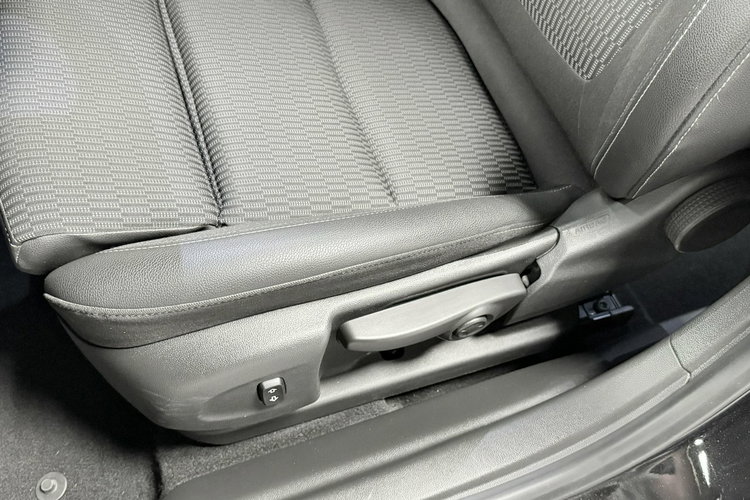 Opel Insignia 2.0 CDTi 170PS SportsTourer Dynamic Matrix Navi Skóry Panorama zdjęcie 42