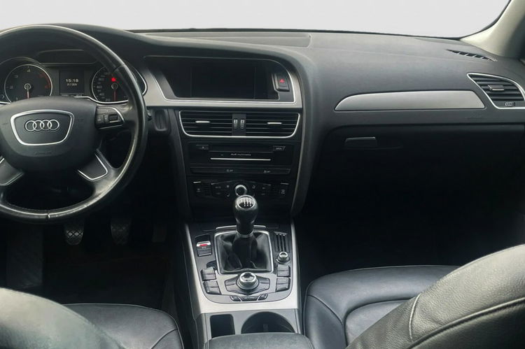 Audi A4 2.0 TDI/Skórzana tapicerka/Navi/MMI/Bixenon/Podgrzewane fotele zdjęcie 10