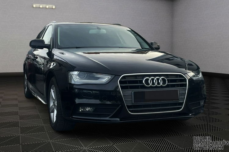 Audi A4 2.0 TDI/Skórzana tapicerka/Navi/MMI/Bixenon/Podgrzewane fotele zdjęcie 3