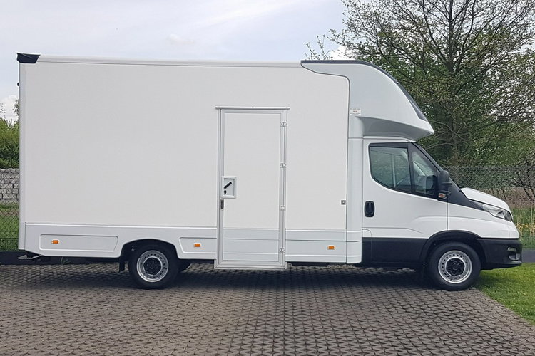 Iveco Daily KONTENER NISKOPODŁOGOWY 4.43x2.23x2.42 SKLEP BAR FOODTRUCK KAMPER AC zdjęcie 12