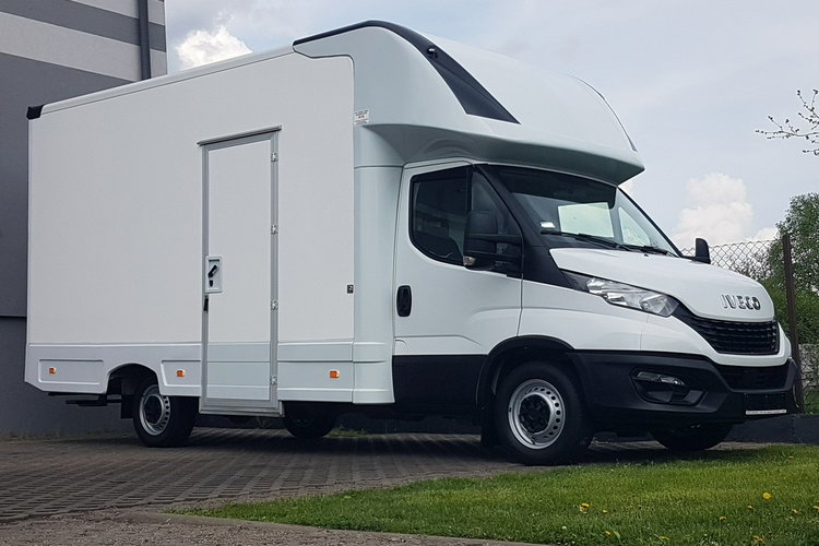 Iveco Daily KONTENER NISKOPODŁOGOWY 4.43x2.23x2.42 SKLEP BAR FOODTRUCK KAMPER AC zdjęcie 30