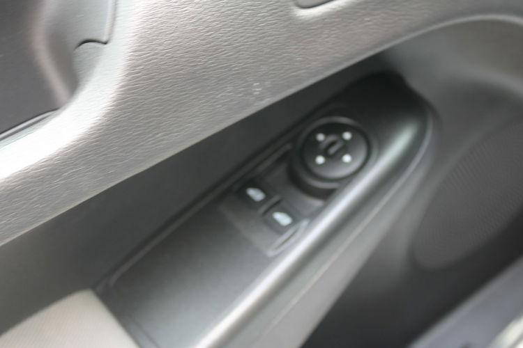 Ford Transit Courier Gwarancja F-vat Salon Polska zdjęcie 13