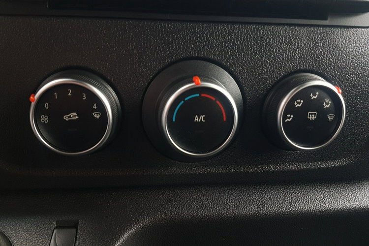 Renault Master CHŁODNIA AGREGAT 6EP IZOTERMA 3.40x2.04x1.94 KLIMA DMC 3500 KG zdjęcie 38