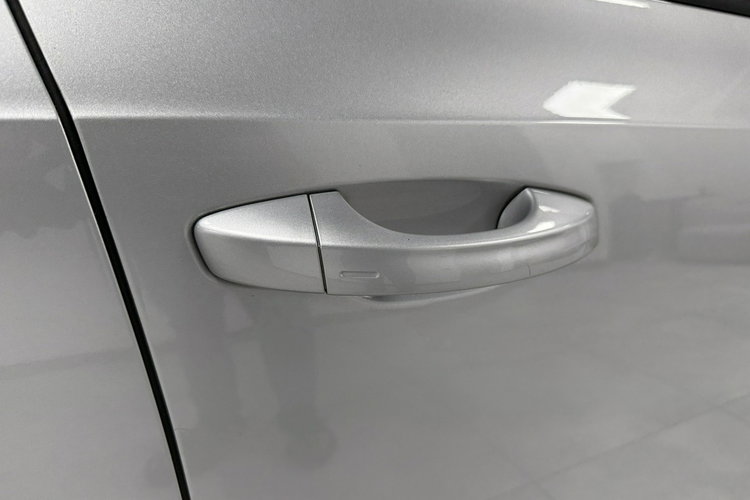 Skoda Octavia RS 2.0 TDI 184KM VRSMode KeyLess LED Bi-Xenon Navi KESKIN 19" Niemiec zdjęcie 16