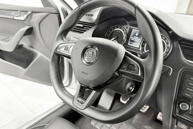 Skoda Octavia RS 2.0 TDI 184KM VRSMode KeyLess LED Bi-Xenon Navi KESKIN 19" Niemiec zdjęcie 32