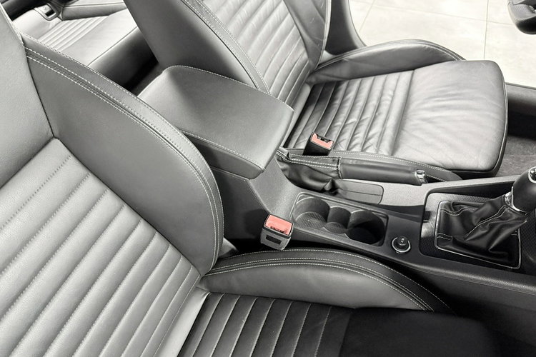 Skoda Octavia RS 2.0 TDI 184KM VRSMode KeyLess LED Bi-Xenon Navi KESKIN 19" Niemiec zdjęcie 36