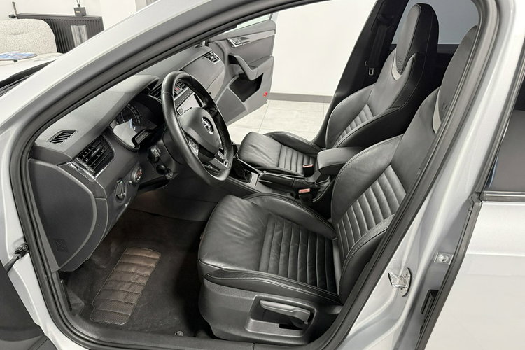 Skoda Octavia RS 2.0 TDI 184KM VRSMode KeyLess LED Bi-Xenon Navi KESKIN 19" Niemiec zdjęcie 42