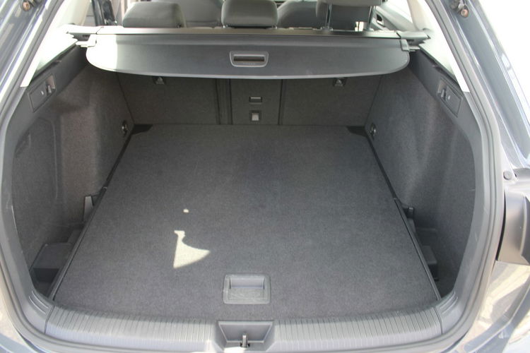 Volkswagen Golf LIFE Asystent Salon Polska Gwarancja zdjęcie 12