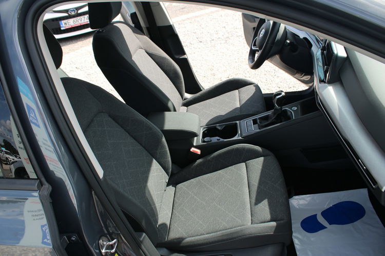 Volkswagen Golf LIFE Asystent Salon Polska Gwarancja zdjęcie 16