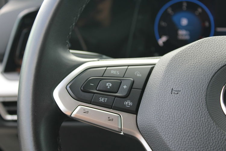 Volkswagen Golf LIFE Asystent Salon Polska Gwarancja zdjęcie 21