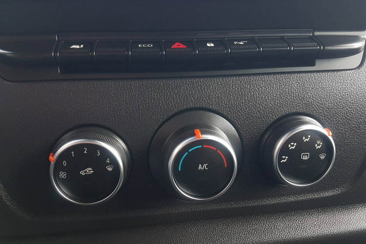 Renault Master MOVANO 7 OSÓB BRYGADÓWKA DŁUGI WYSOKI KLIMA TEMPOMAT KRAJOWY zdjęcie 26