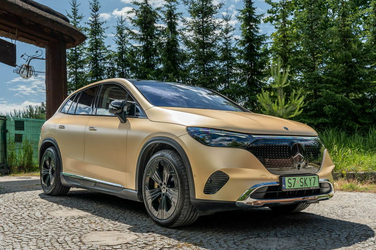 Mercedes EQE 500 SUV / 4MATIC / 90kWh / BEZWYPADKOWY / SALON POLSKA / 1 WŁAŚCICIEL zdjęcie 10