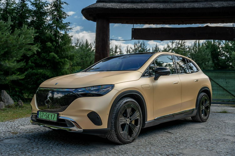 Mercedes EQE 500 SUV / 4MATIC / 90kWh / BEZWYPADKOWY / SALON POLSKA / 1 WŁAŚCICIEL zdjęcie 12