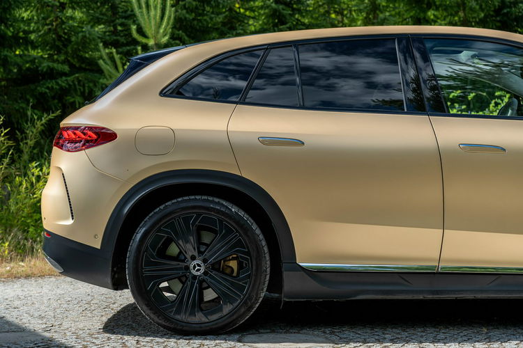 Mercedes EQE 500 SUV / 4MATIC / 90kWh / BEZWYPADKOWY / SALON POLSKA / 1 WŁAŚCICIEL zdjęcie 15