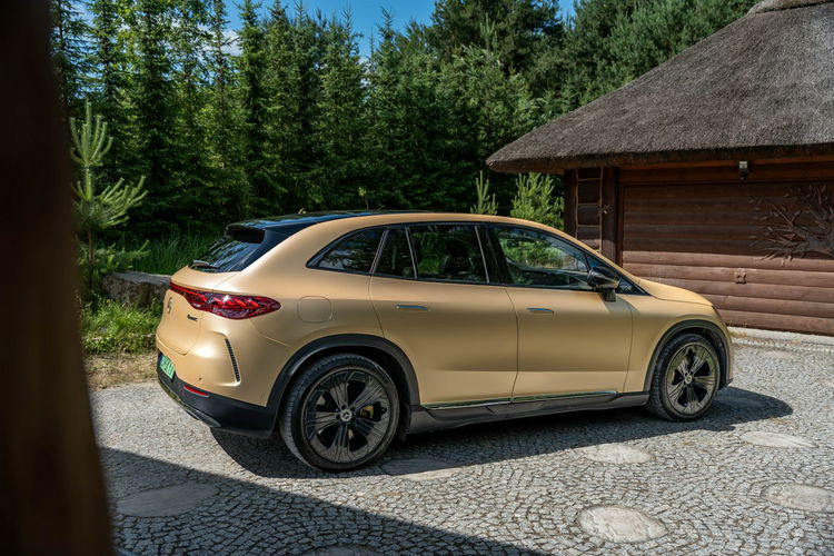 Mercedes EQE 500 SUV / 4MATIC / 90kWh / BEZWYPADKOWY / SALON POLSKA / 1 WŁAŚCICIEL zdjęcie 20