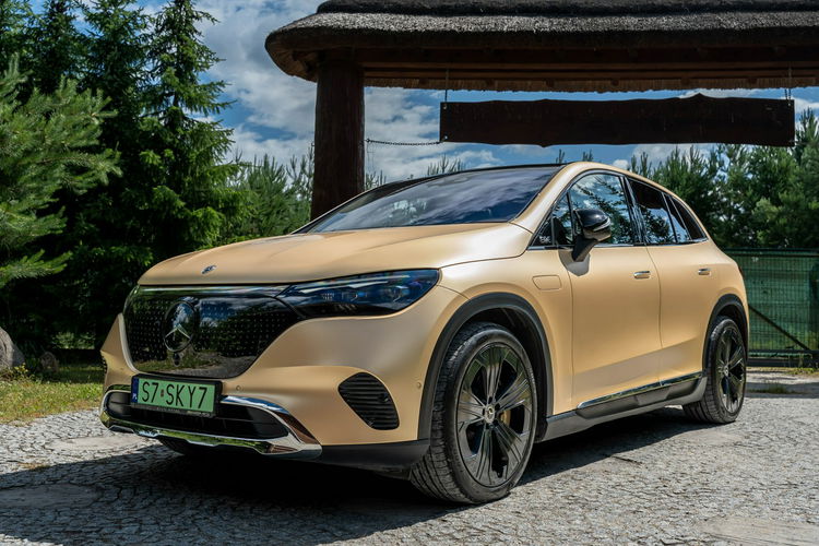 Mercedes EQE 500 SUV / 4MATIC / 90kWh / BEZWYPADKOWY / SALON POLSKA / 1 WŁAŚCICIEL zdjęcie 25