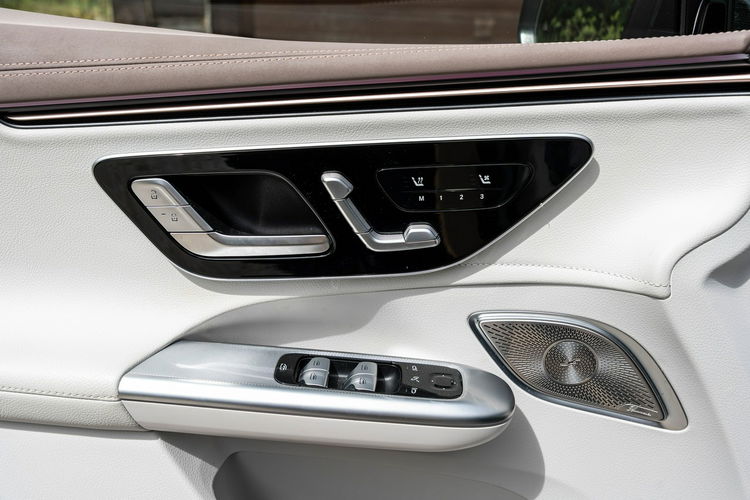 Mercedes EQE 500 SUV / 4MATIC / 90kWh / BEZWYPADKOWY / SALON POLSKA / 1 WŁAŚCICIEL zdjęcie 36