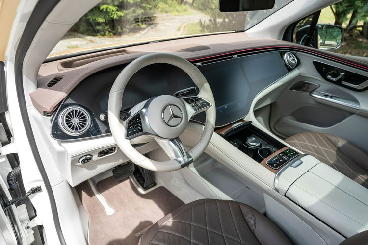 Mercedes EQE 500 SUV / 4MATIC / 90kWh / BEZWYPADKOWY / SALON POLSKA / 1 WŁAŚCICIEL zdjęcie 38