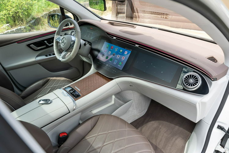 Mercedes EQE 500 SUV / 4MATIC / 90kWh / BEZWYPADKOWY / SALON POLSKA / 1 WŁAŚCICIEL zdjęcie 41