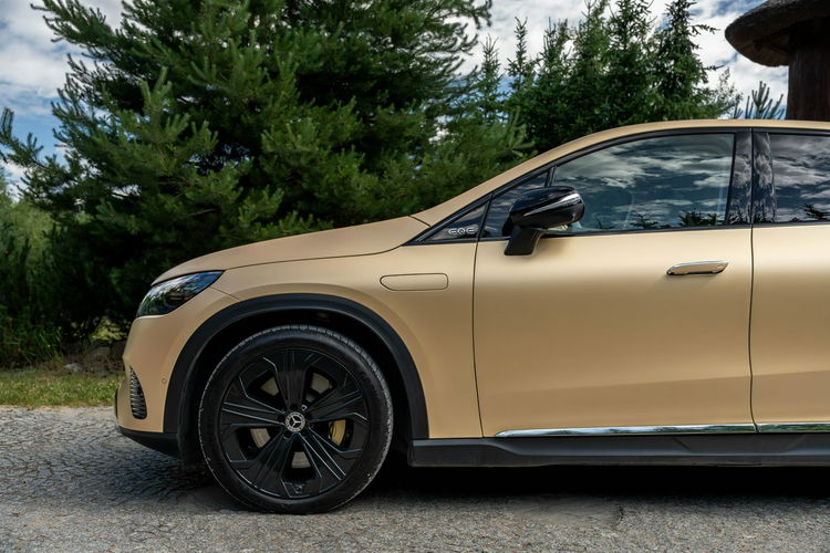 Mercedes EQE 500 SUV / 4MATIC / 90kWh / BEZWYPADKOWY / SALON POLSKA / 1 WŁAŚCICIEL zdjęcie 8