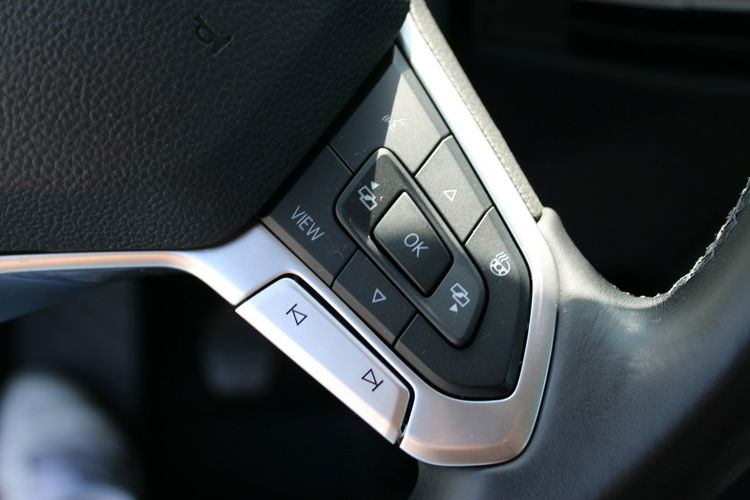 Volkswagen Golf LIFE Asystent Salon Polska Gwarancja zdjęcie 19