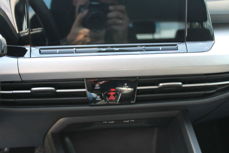 Volkswagen Golf LIFE Asystent Salon Polska Gwarancja zdjęcie 21
