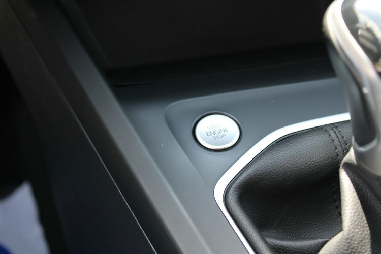 Volkswagen Golf LIFE Asystent Salon Polska Gwarancja zdjęcie 23