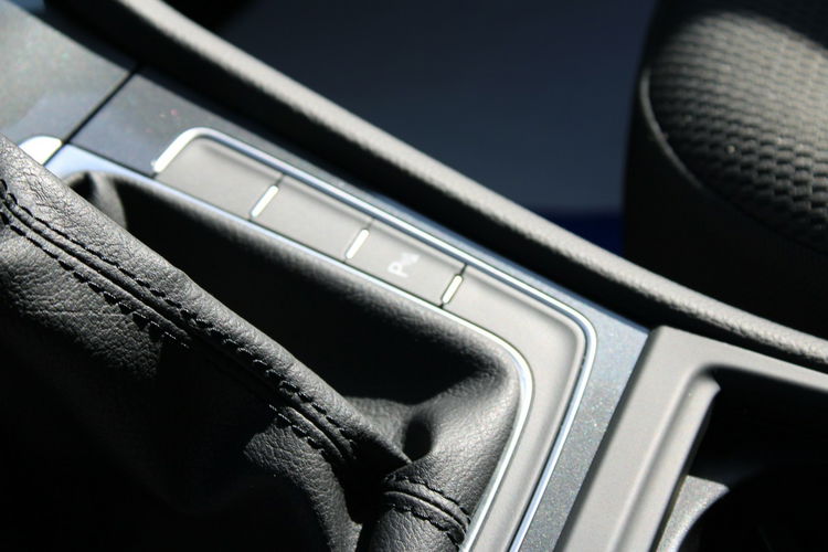 Volkswagen Golf Comfortline A Gwarancja Auto-Hold zdjęcie 25