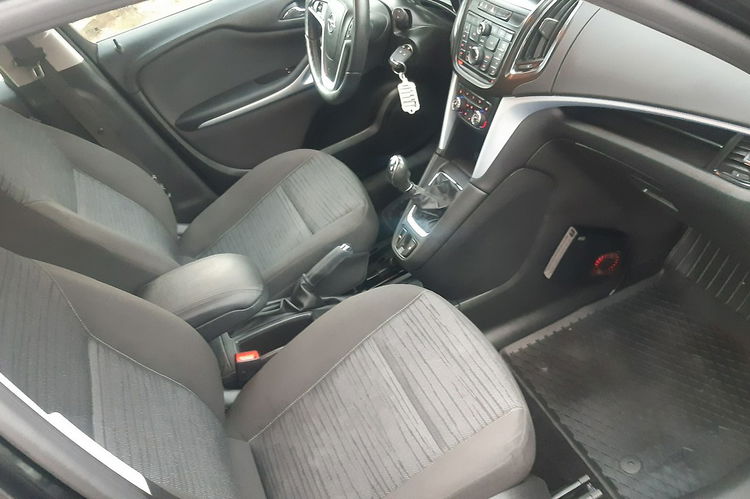 Zafira Opel Zafira Tourer 1.4 Turbo Style zdjęcie 9