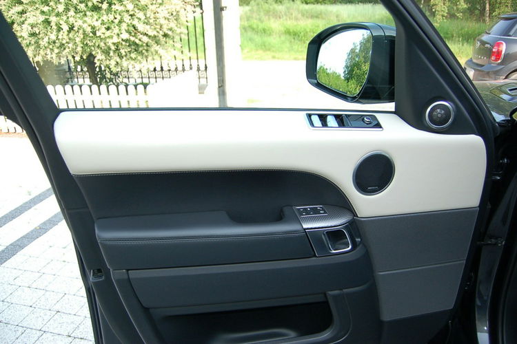 Land Rover Range Rover Sport S / 4.4 SD V8 / 340 HP/ SALON POLSKA / BEZWYPADKOWY / FV 23 % zdjęcie 29