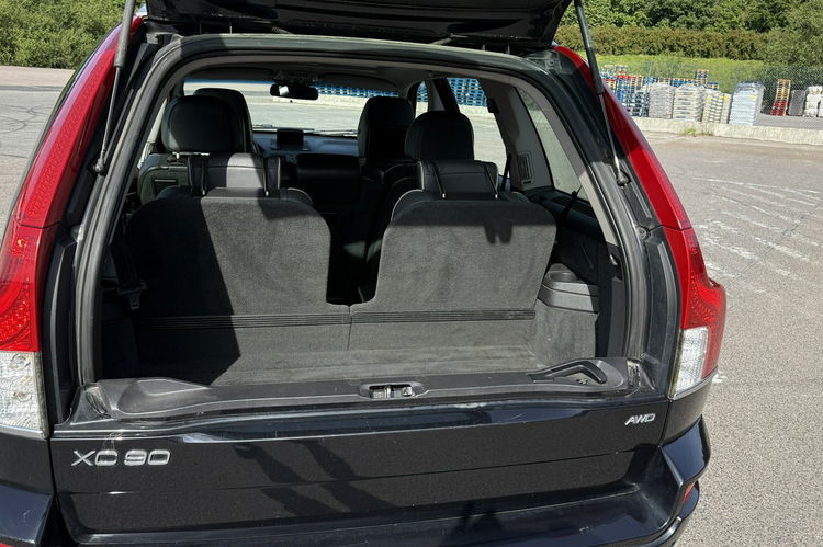 Volvo XC 90 2.4d5 automat 7os. Skóry Navi DVD doinwestowany bezwypadek gwarancja zdjęcie 16