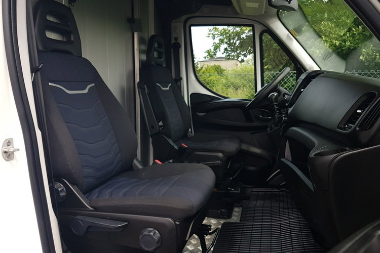 Iveco Daily KONTENER NISKOPODŁOGOWY 4.43x2.23x2.42 SKLEP BAR FOODTRUCK KAMPER AC zdjęcie 7