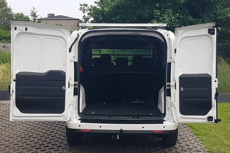 Fiat Doblo MAXI 5 OSÓB DŁUGI KLIMA 6-BIEGÓW KRAJOWY 2X DRZWI BOCZNE PRZESUWNE zdjęcie 5