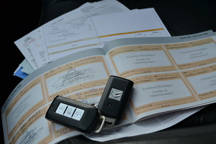 Citroen C4 Aircross Nawigacja ELektryczne/Podgrz. fotele Xenon Serwis LED KeylessGo zdjęcie 15