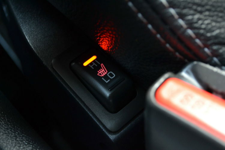 Citroen C4 Aircross Nawigacja ELektryczne/Podgrz. fotele Xenon Serwis LED KeylessGo zdjęcie 18