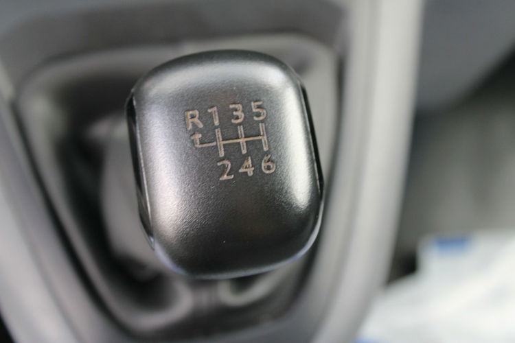 Peugeot Expert Traveller 1.6d 9 osobowy salon Polska zdjęcie 24