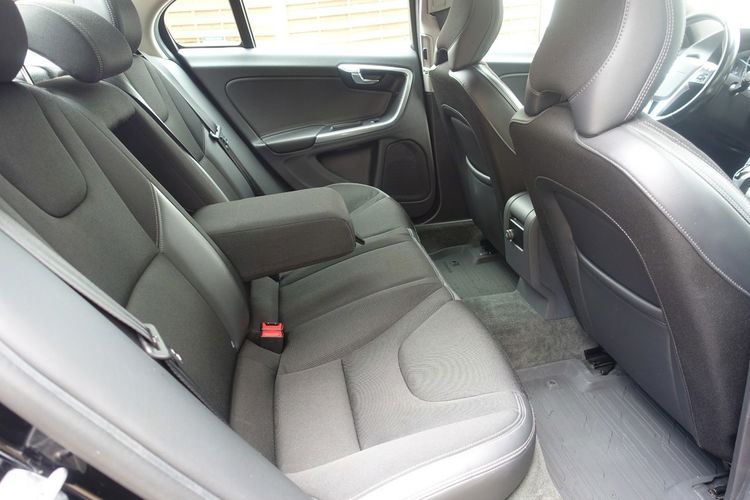 Volvo S60 Oferta Prywatna Salon Polska 1.6 Benzyna 150 KM Automat zdjęcie 13