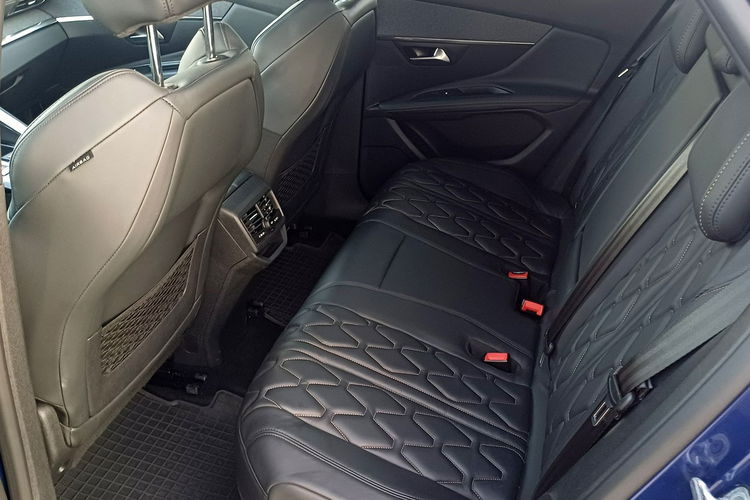 Peugeot 3008 1.6 Plug-in Hybrid GT-Line 225 KM zdjęcie 13