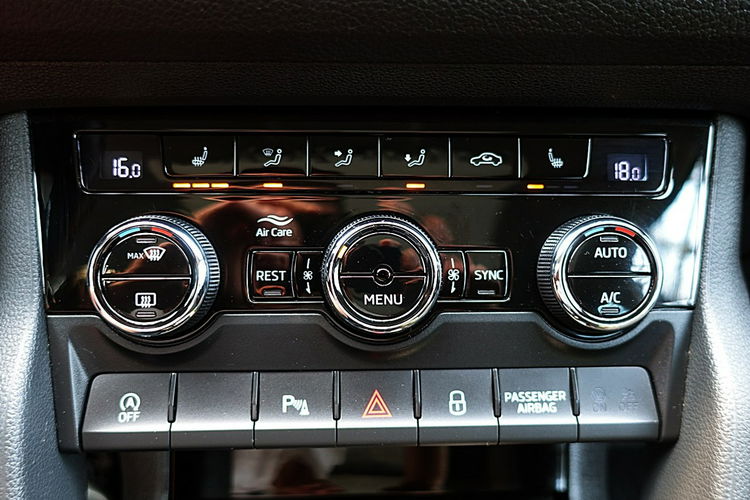 Skoda Kodiaq 4x4 DSG 190KM El.Dach+Led+ACC STYLE Gwarancja Kraj Bezwyp 4x2 zdjęcie 31
