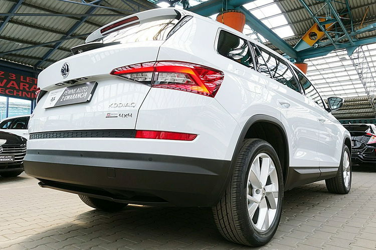 Skoda Kodiaq 4x4 DSG 190KM El.Dach+Led+ACC STYLE Gwarancja Kraj Bezwyp 4x2 zdjęcie 6