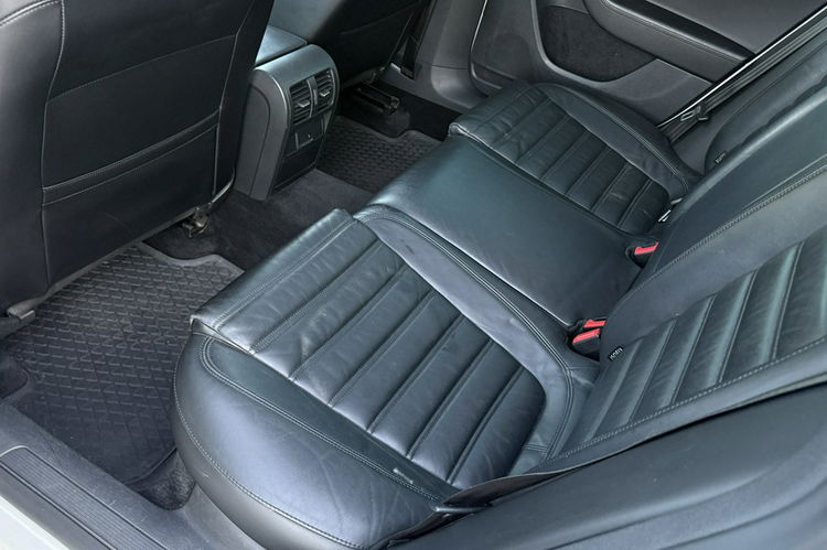 Volkswagen Passat 2.0tdi 177KM automat 4-Motion R-Line najbogatsza wersja zamiana 1.r.gw zdjęcie 21