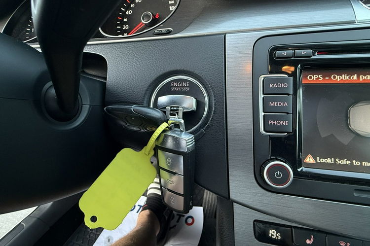 Volkswagen Passat 2.0tdi 177KM automat 4-Motion R-Line najbogatsza wersja zamiana 1.r.gw zdjęcie 30