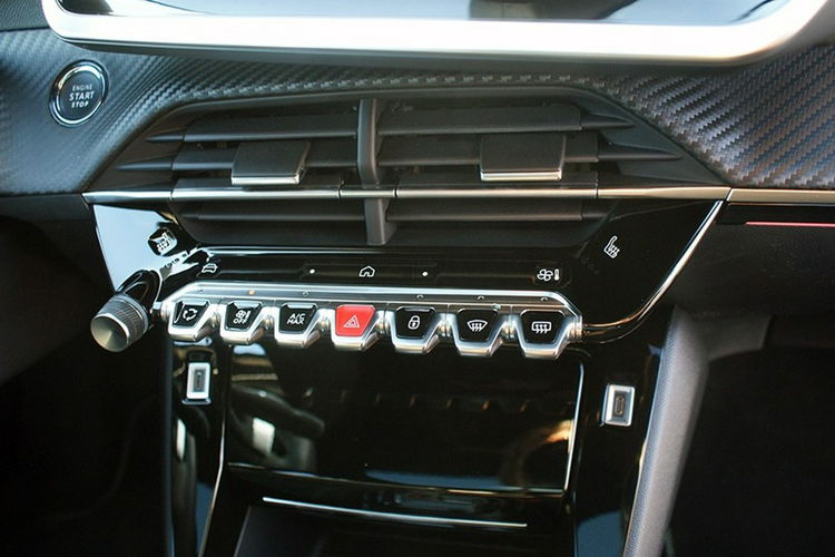 2008 Peugeot 2008 1.2 PureTech GT S&S EAT8 zdjęcie 14